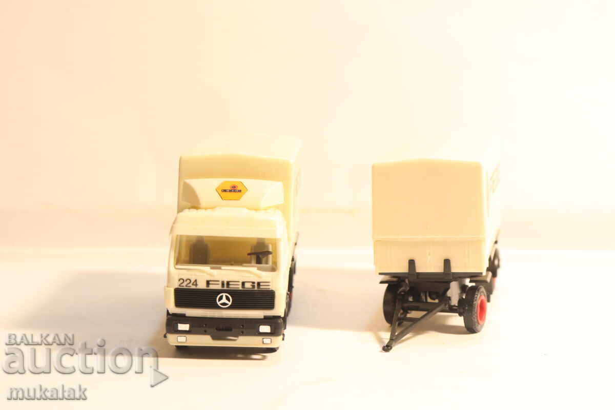 Licitație HERPA H0 1/87 MERCEDES BENZ TIR COLIȚĂ CAMION MODEL