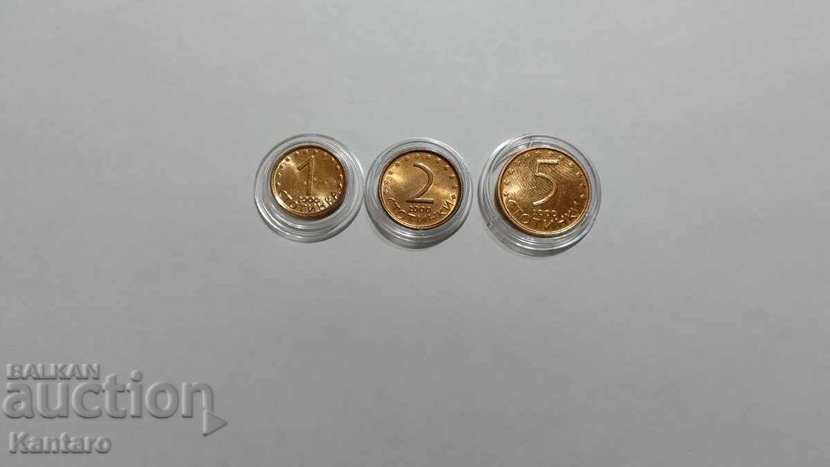 Coin - BULGARIA - Lot - 1 ; 2 ; 5 stotinki - 2000 - UNC with price € 2.00 | 3.91 BGN Coin - BULGARIA - Lot - 1 ; 2 ; 5 stotinki - 2000 - UNC with price € 2.00 | 3.91 BGN