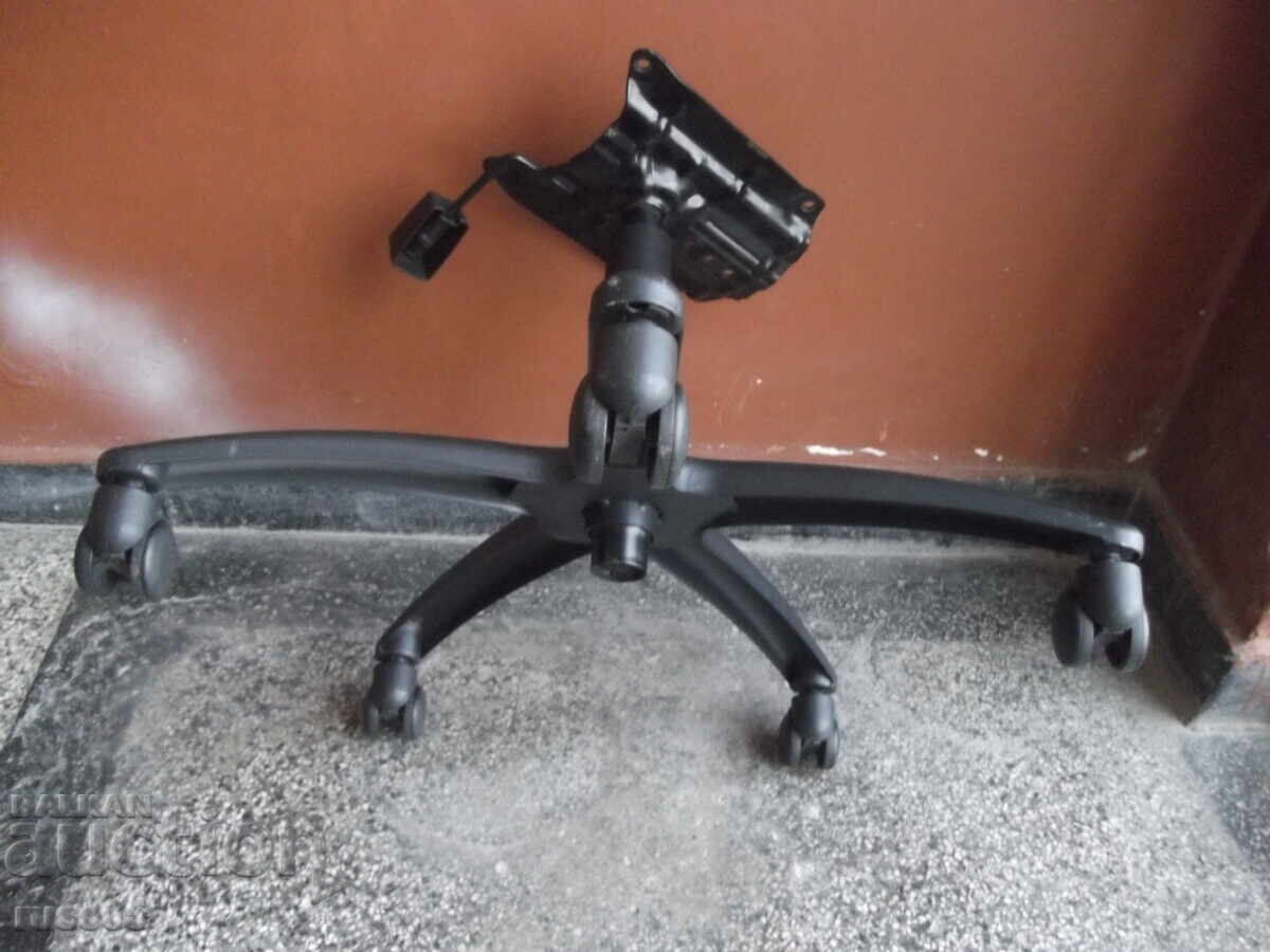 Licitație Cruce cu role, amortizor și mecanism pentru scaun de birou - 12