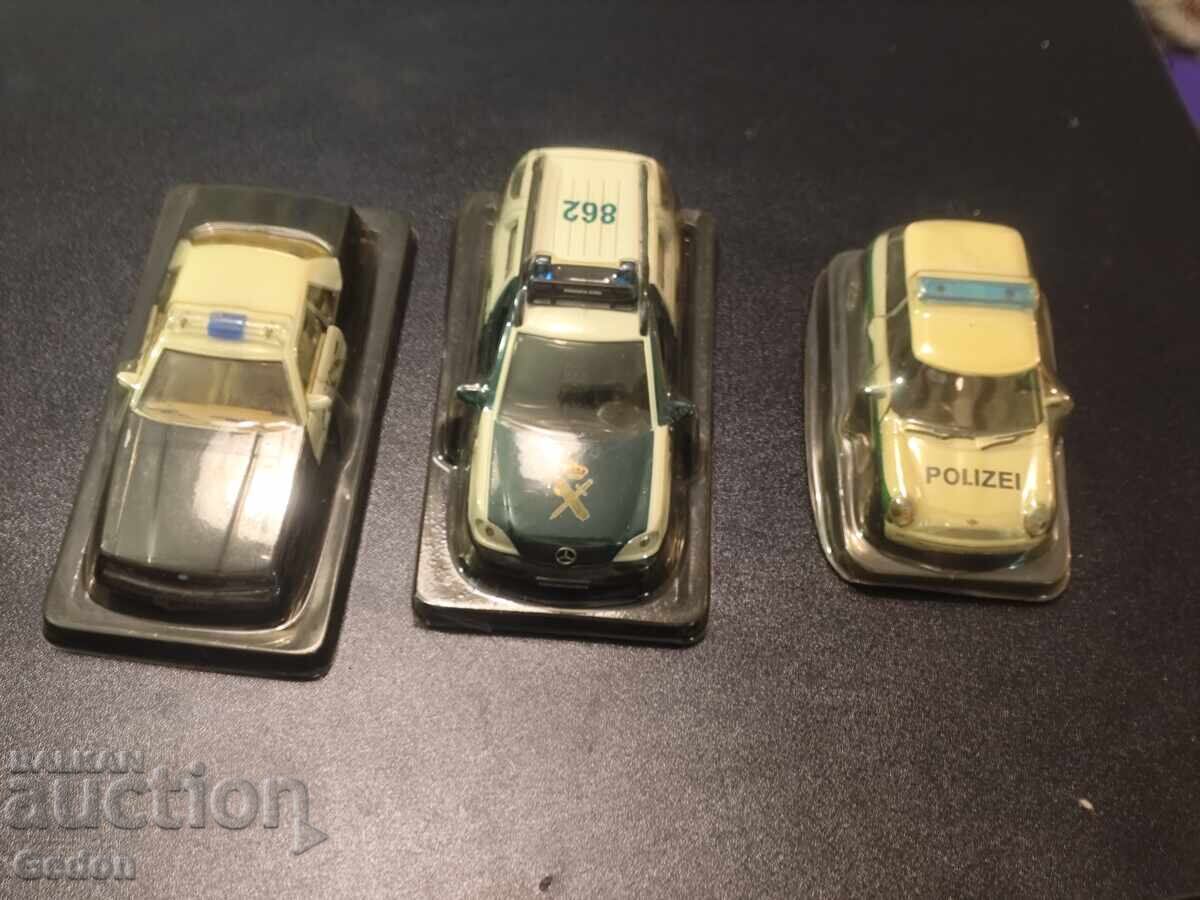 Modele de mașini de poliție 1:43 Amercom pentru setul de 3 mașini
