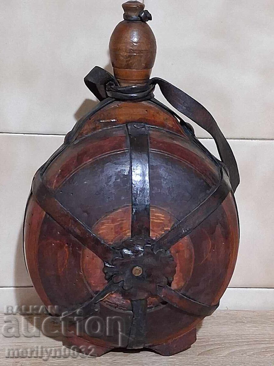 Bucurie veche sculptată manual, butoiaș primitiv din lemn - 7