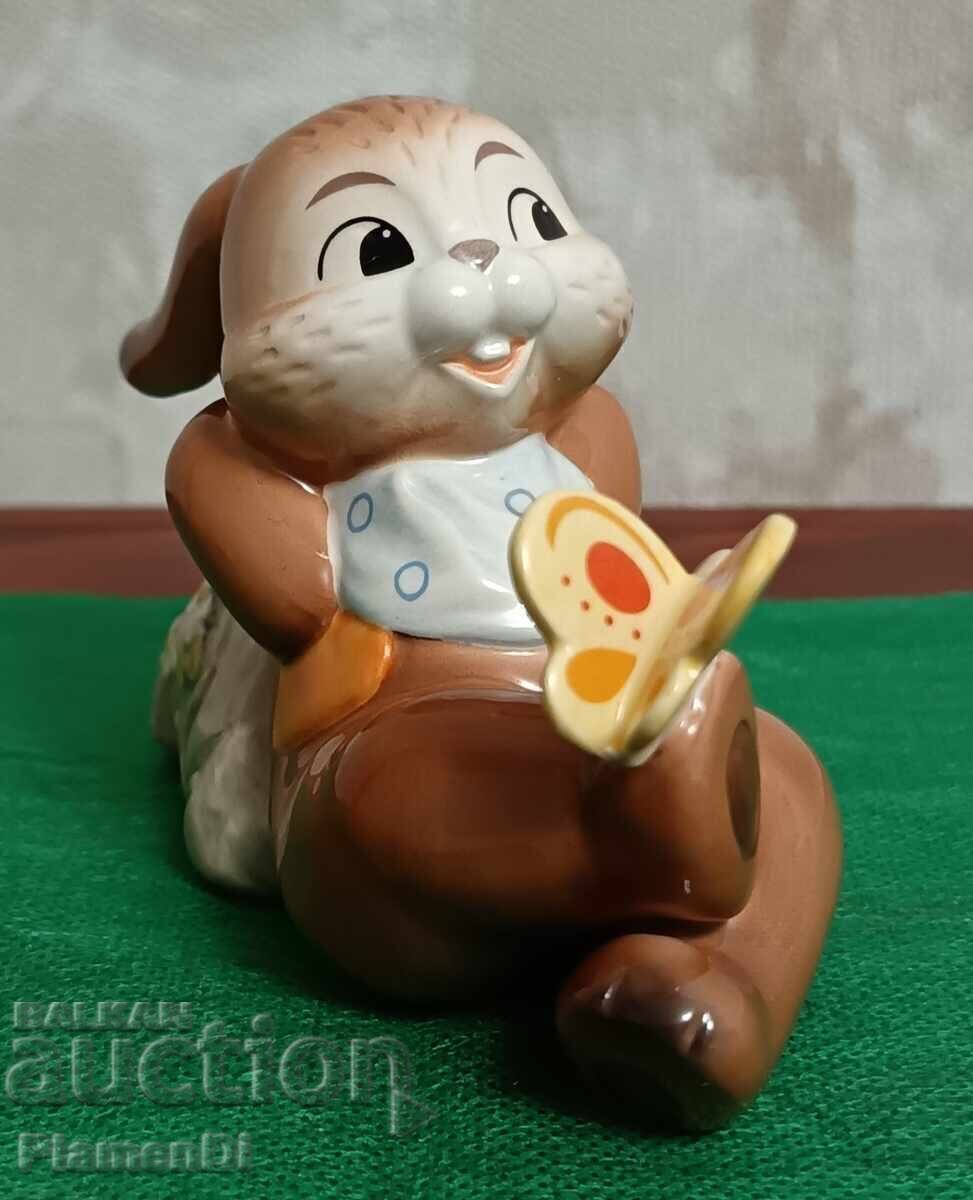 Delivery of Decorative Porcelain Collector's Figurine Goebel Delivery of Decorative Porcelain Collector's Figurine Goebel