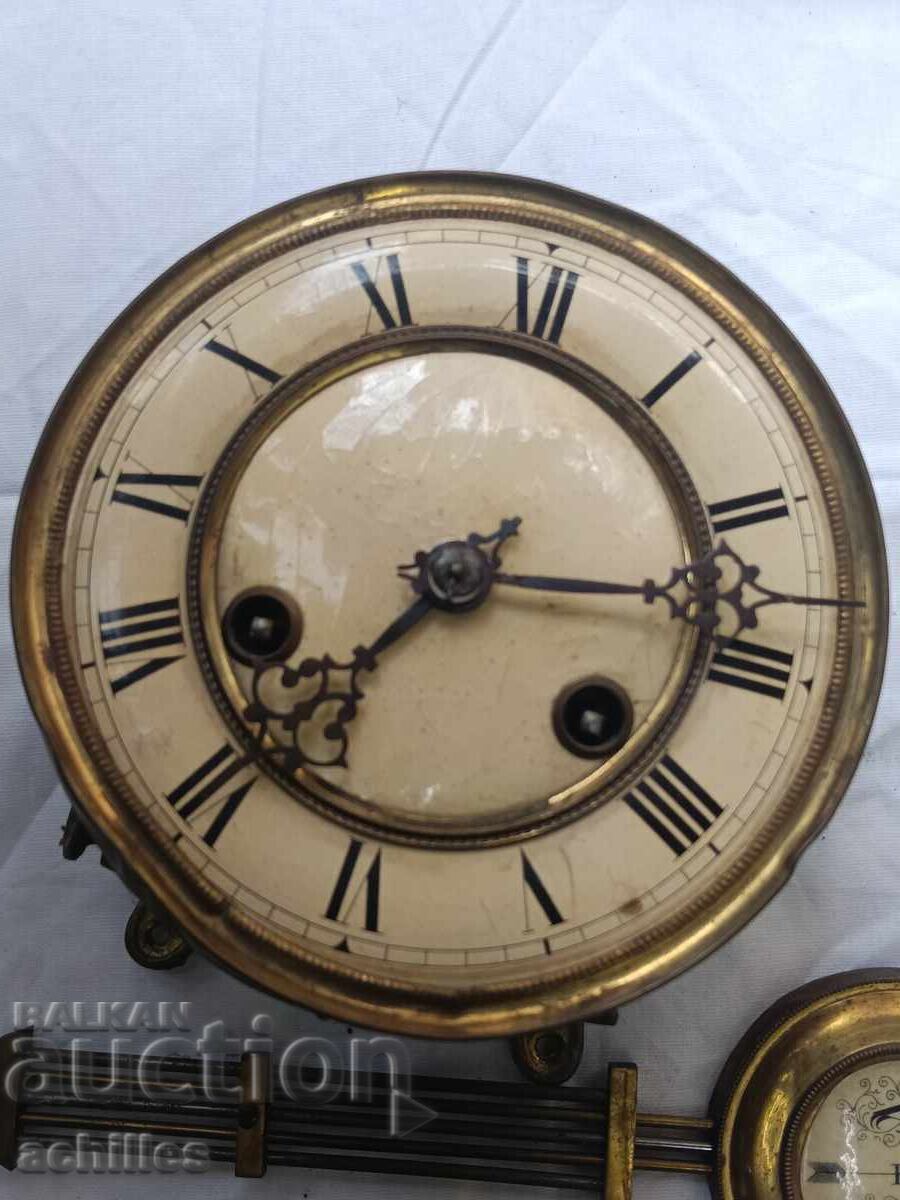 Машина от стенен часовник с цена € 25.00 | 48.90 лв.