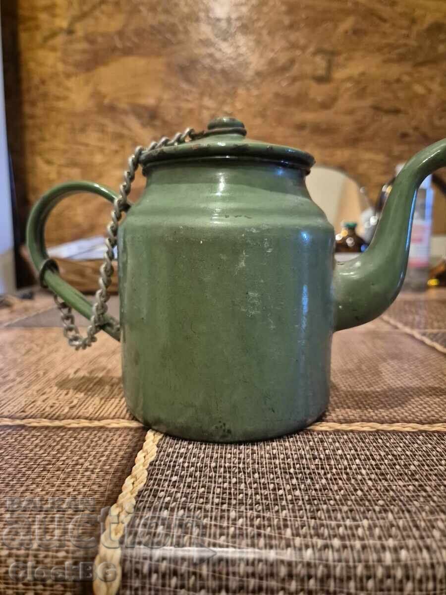 Ceainic vintage emailat din perioada socialistă