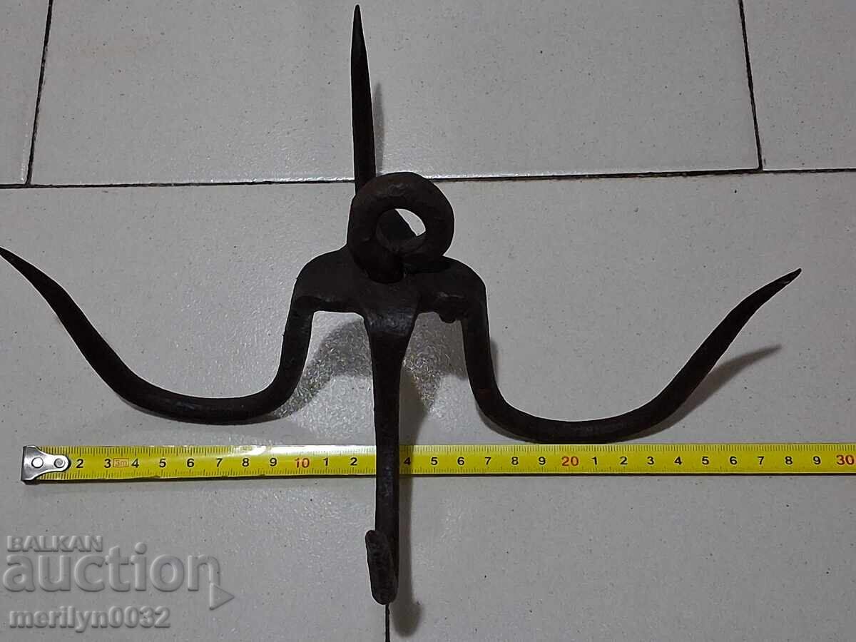 Cârlig forjat vechi pentru curățat fântâni, cu patru cârlige - 6