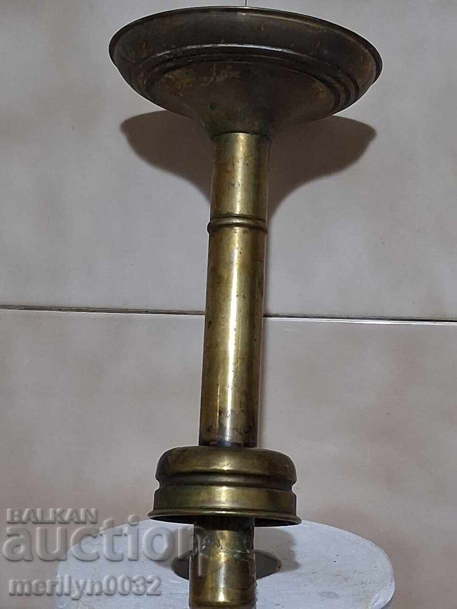 Licitație Veche sfeșnic de bronz decor lumânare Licitație Veche sfeșnic de bronz decor lumânare