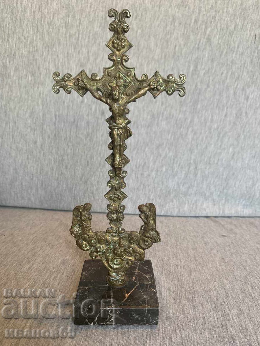 месингов настолен кръст разпятие месингов настолен кръст разпятие