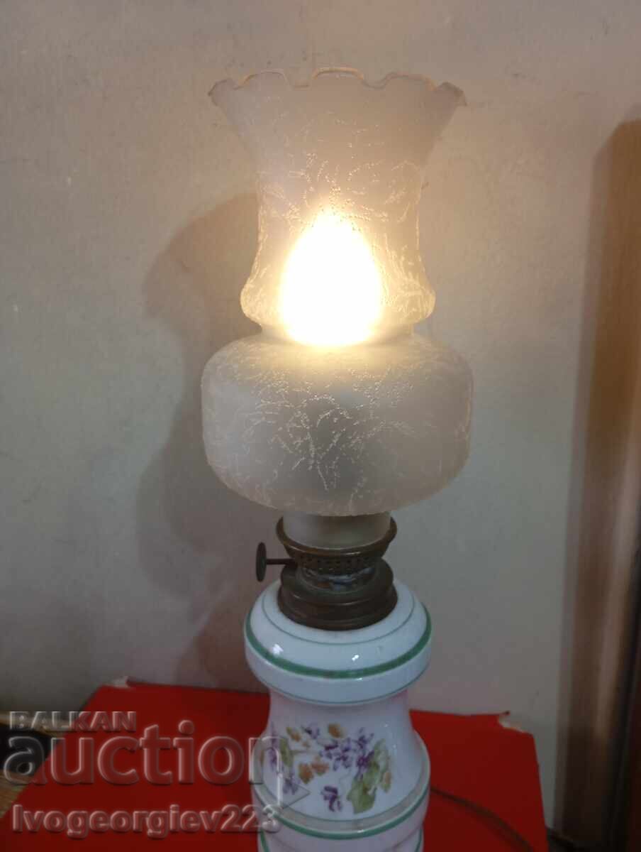 Delivery of Vintage table lamp