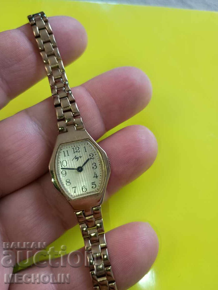 КОЛЕКЦИОНЕРСКИ руски  часовник лъч с цена € 13.00 | 25.43 лв.