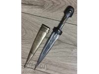 Кавказка кама с дамасково острие