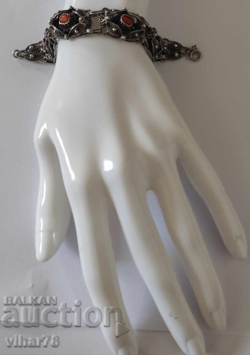 Livrarea Bratara din argint cu Coral Livrarea Bratara din argint cu Coral