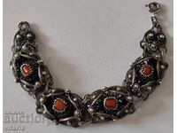 silver bracelet with Coral