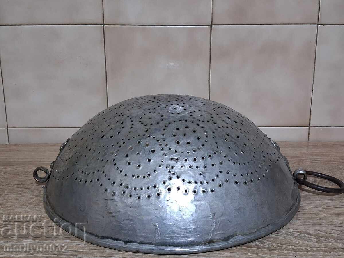 Licitație strecuratoare veche de cupru oala de cupru, ceaun cu strecuratoare ceaun cazan