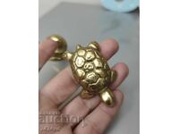 MICĂ BROASCĂ ȚESTOASĂ DE BRONZ