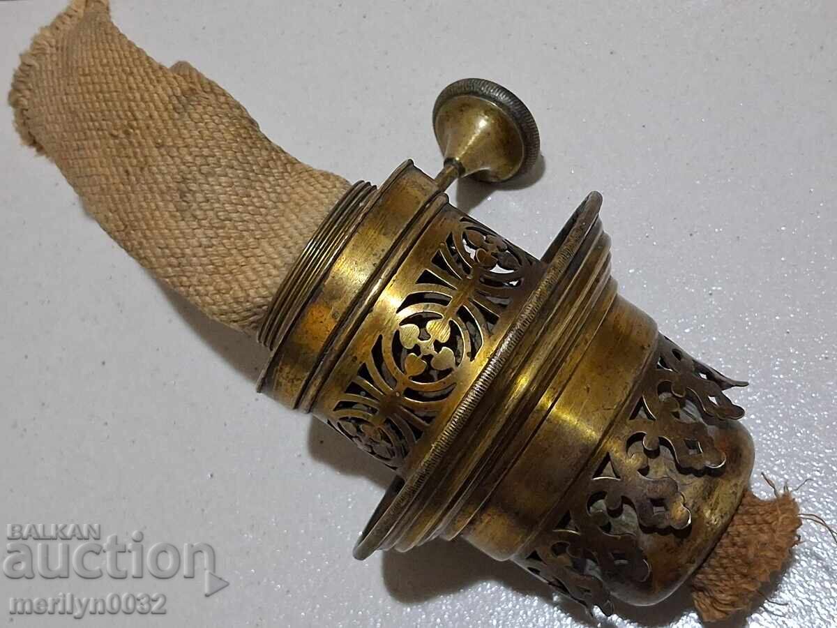 Auction  Old kerosene lamp lantern fan