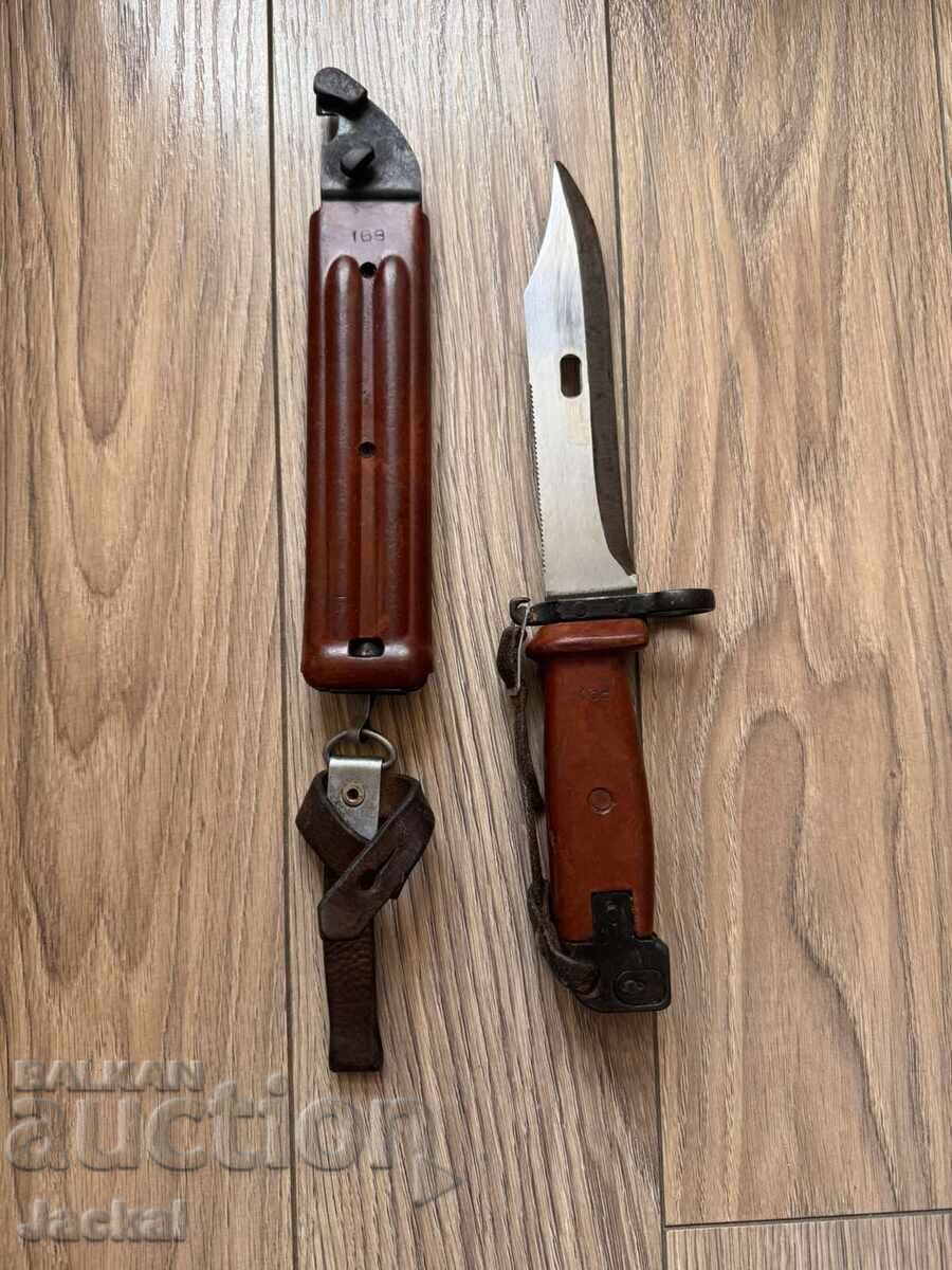 Licitație Cuțit-baionetă rusesc pentru AK AKM Kalașnikov