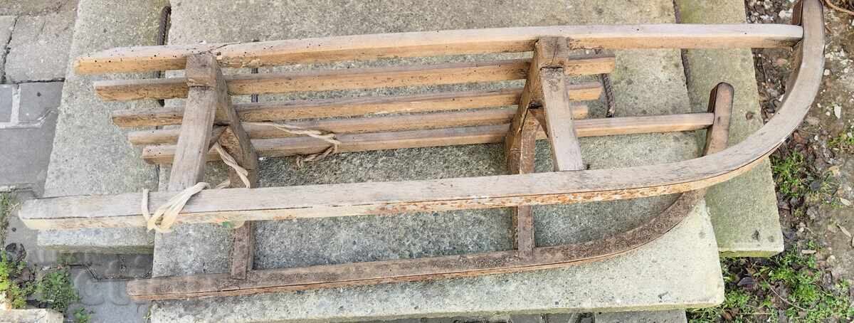 Livrarea MARE SCULPTURĂ DIN LEMN SOC CU NOTĂ Livrarea MARE SCULPTURĂ DIN LEMN SOC CU NOTĂ
