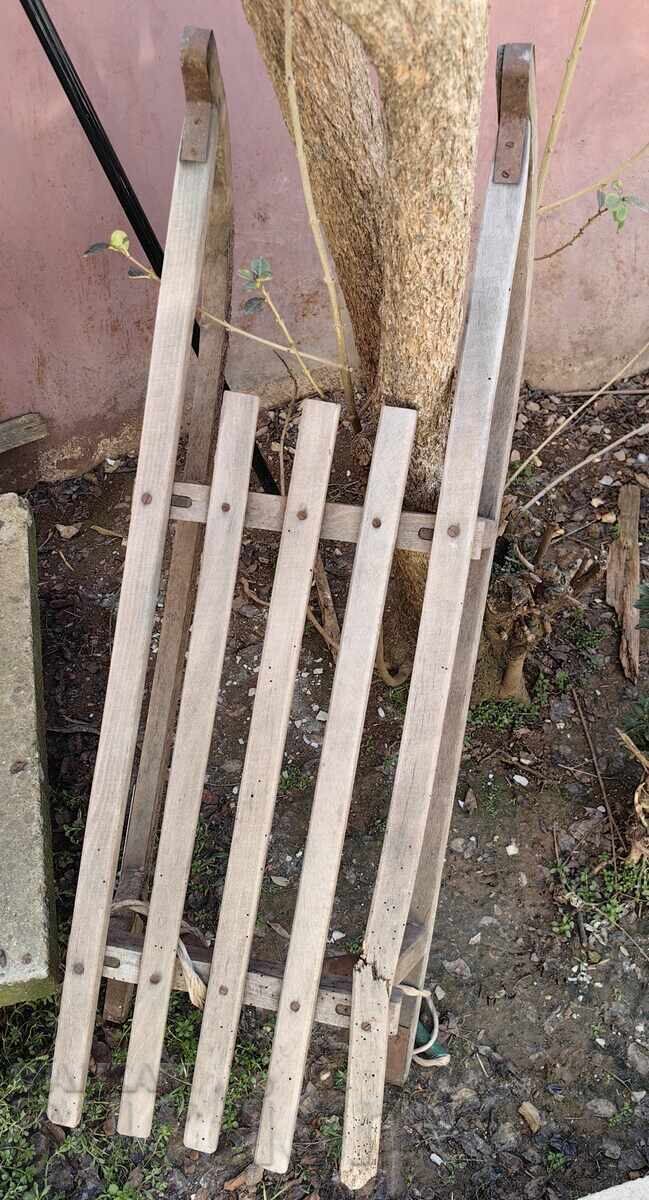 MARE SCULPTURĂ DIN LEMN SOC CU NOTĂ MARE SCULPTURĂ DIN LEMN SOC CU NOTĂ