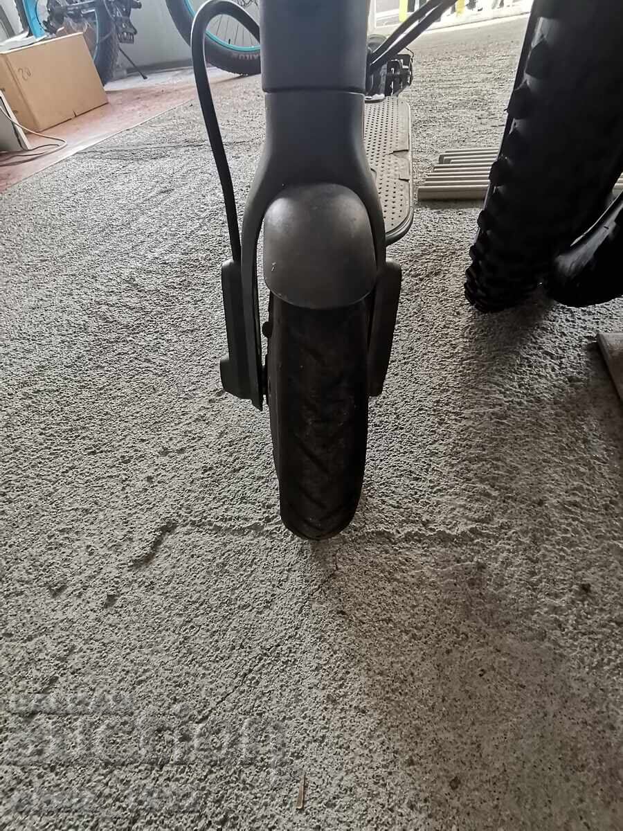 Triciclu electric cu preț € 35.00 | 68.45 BGN