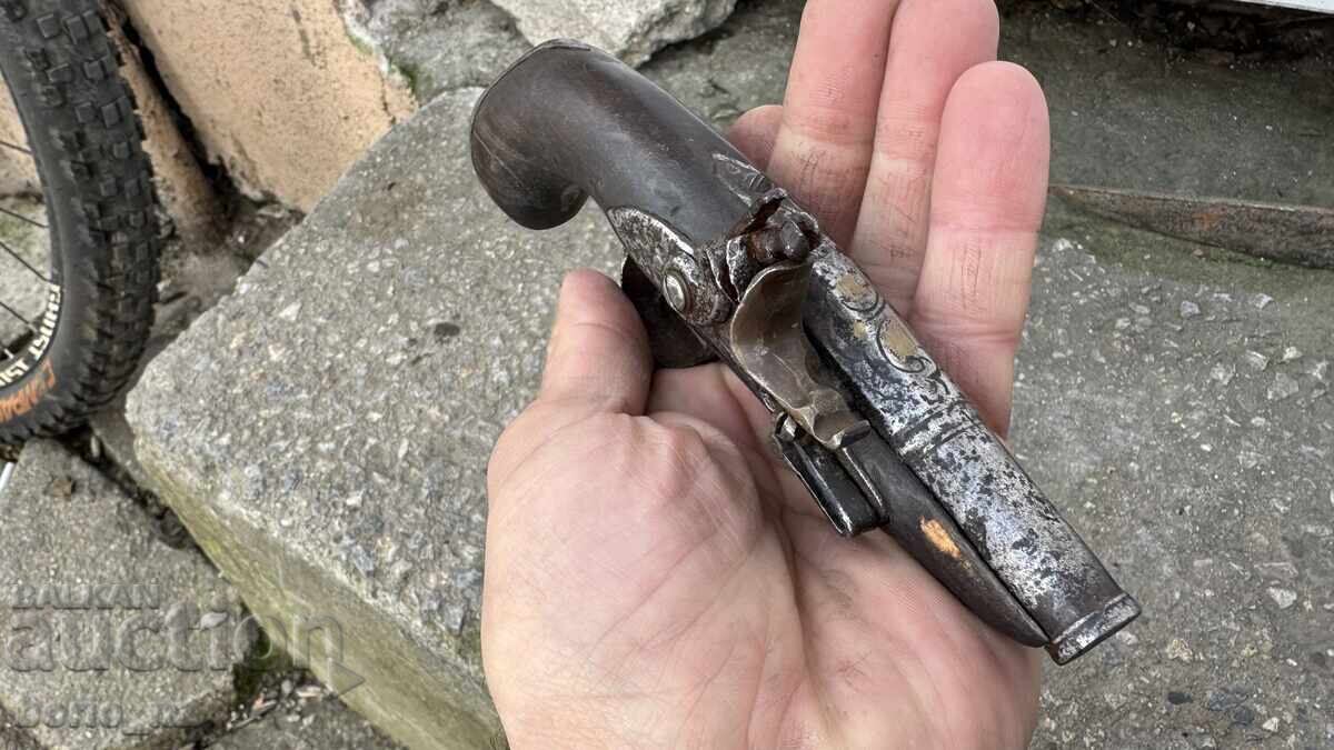 AVTENTICHEN KREMYCHEN PISTOLET ZAPAZEN RABOTI - 13