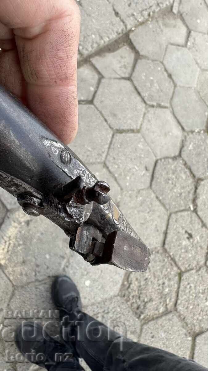 AVTENTICHEN KREMYCHEN PISTOLET ZAPAZEN RABOTI - 9