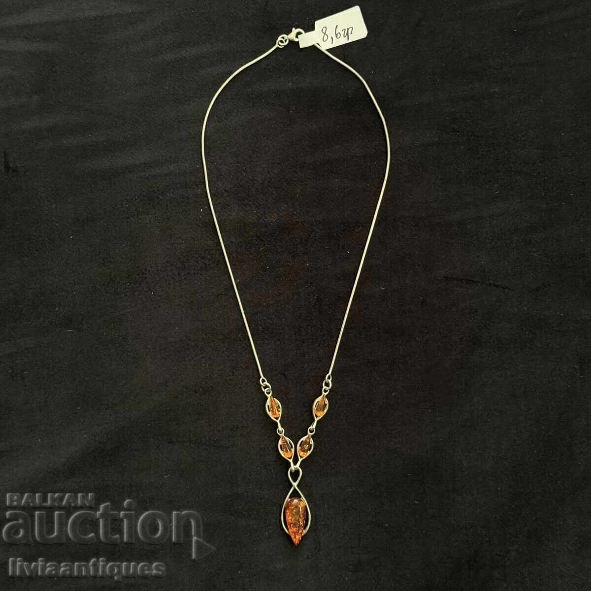 Srebyrno kolie s kehlibar cu preț € 51.60 | 100.92 BGN Srebyrno kolie s kehlibar cu preț € 51.60 | 100.92 BGN