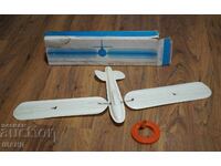 Стара Полска пластмасова играчка хвърчило самолет с кутия