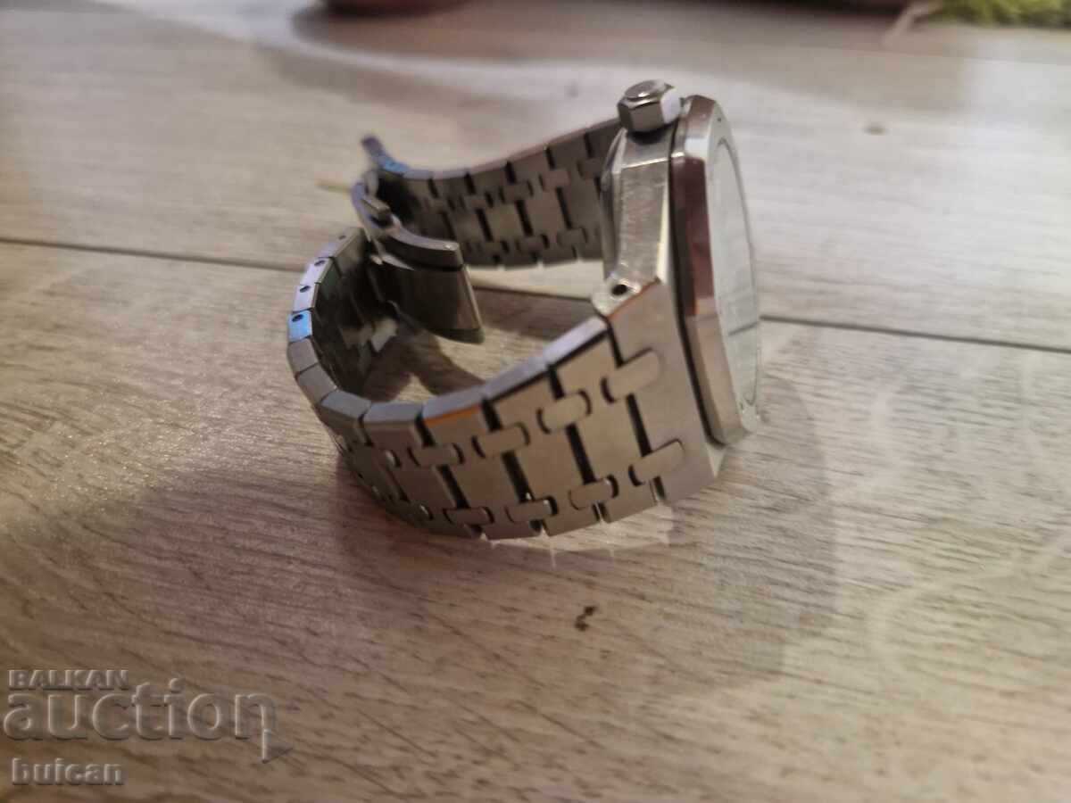 Livrarea ceas marca Audemars Piguet  automatic