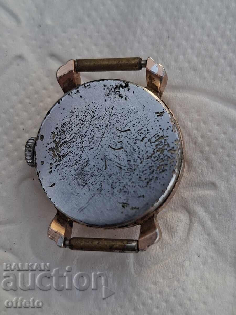 Auction  CLOCK IS RUNNING