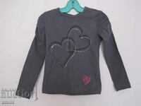 Gray blouse with two hearts