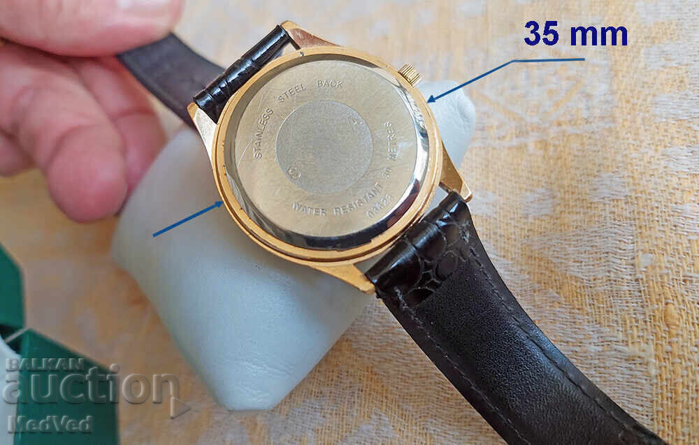 Auction  Women's SEKONDA watch