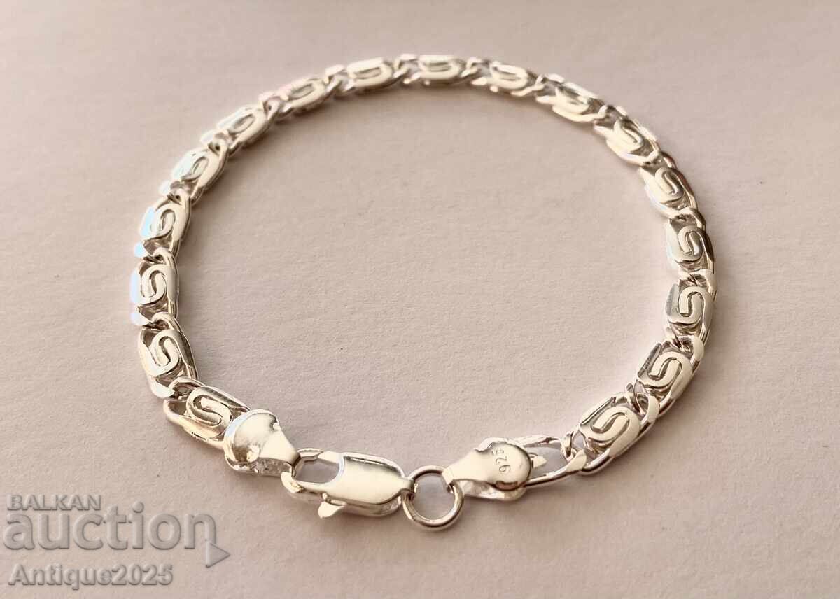 Сребърна гривна проба 925 с декоративни звена