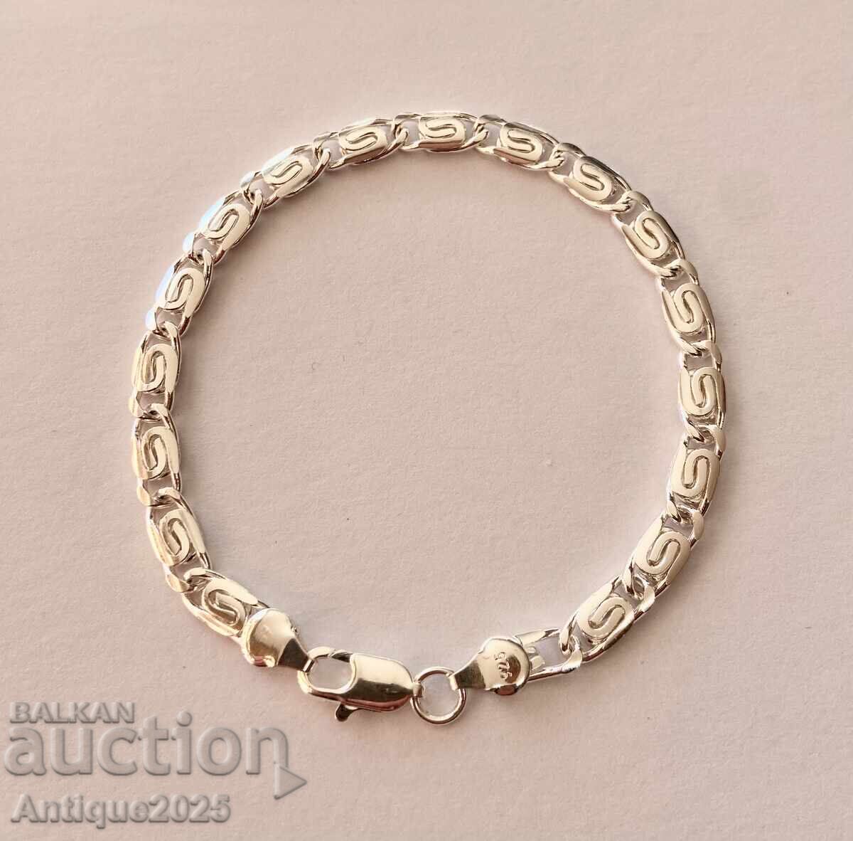 Brățară de argint, marcaj 925, cu zale decorative cu preț € 40.00 | 78.23 BGN