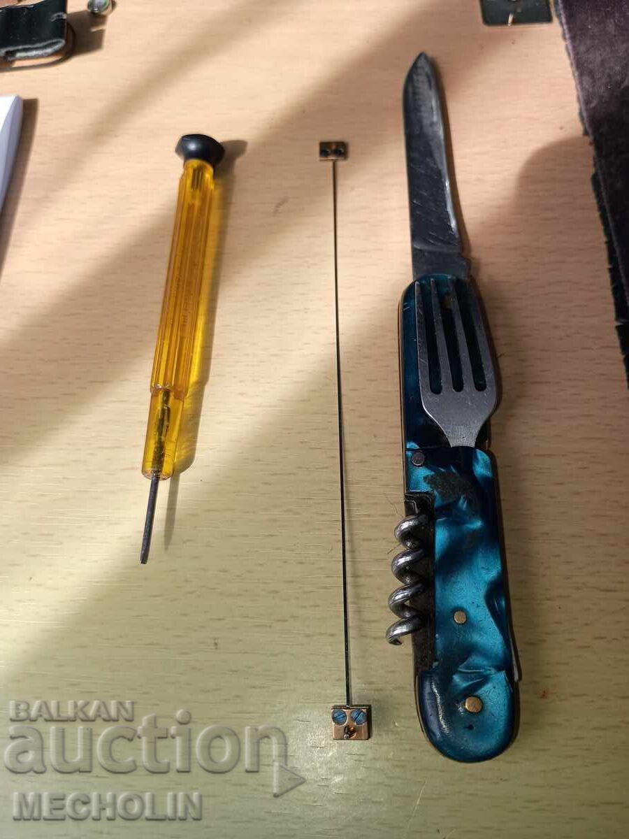 Piesă pentru ceas de masă, placă cu șnur