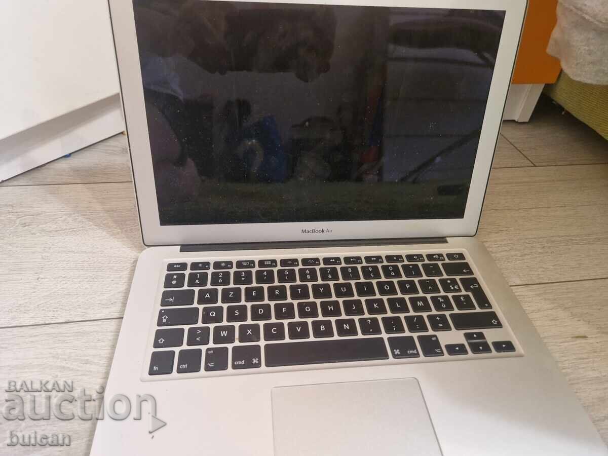 Vand laptop marca apple cu incarcator - 6