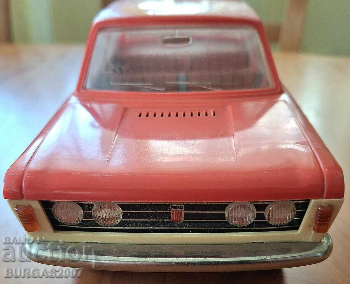 Cărucior vechi Fiat 125P Polonez - 6 Cărucior vechi Fiat 125P Polonez - 6