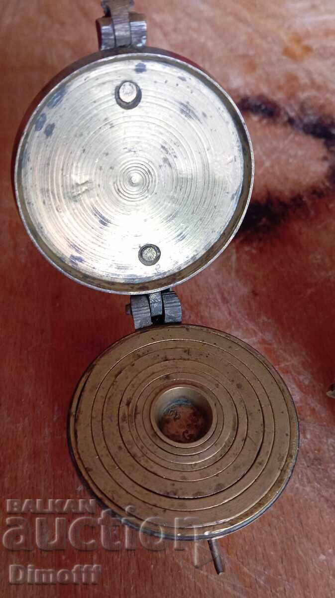 Аукцион Бронзови аптекарски теглилки