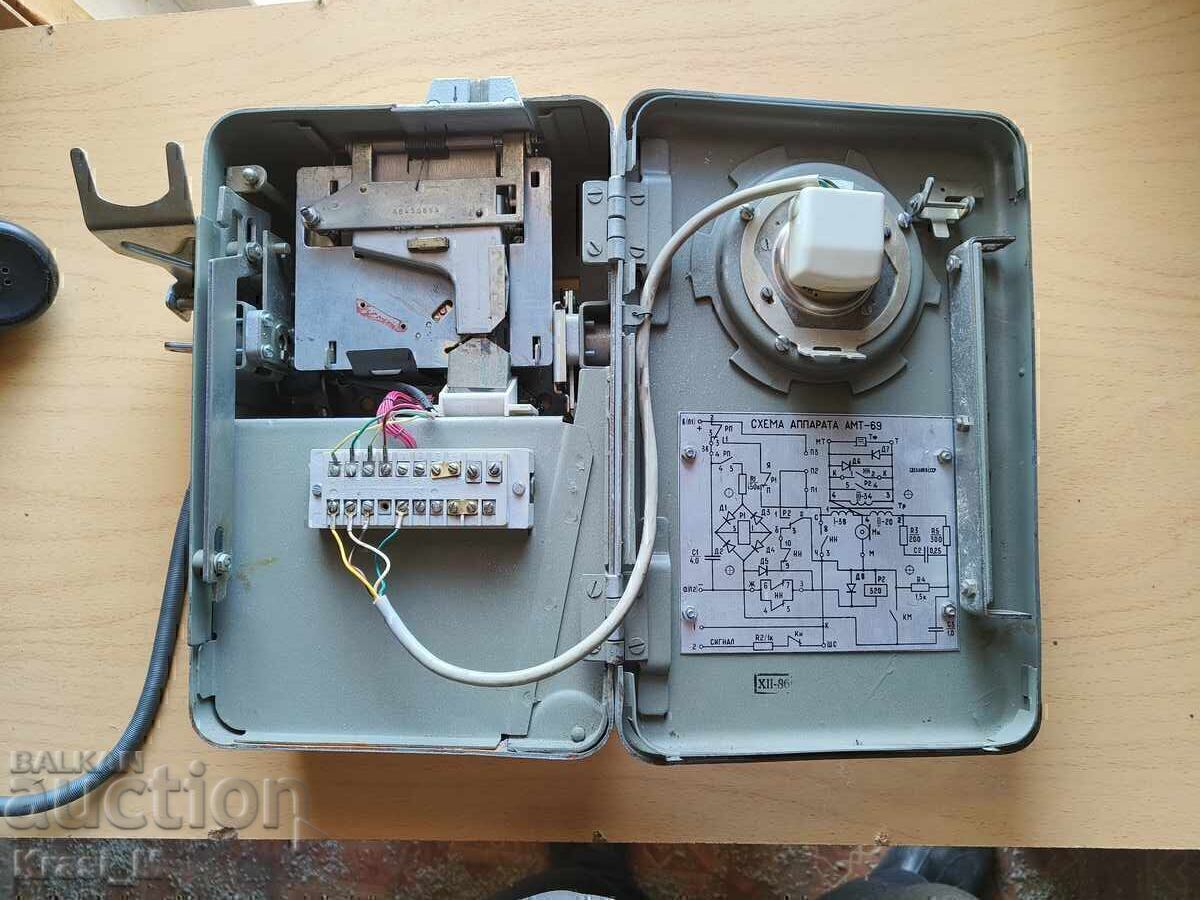 Telefon public stradal socialist pentru 2 st. Calitate de top - 7 Telefon public stradal socialist pentru 2 st. Calitate de top - 7
