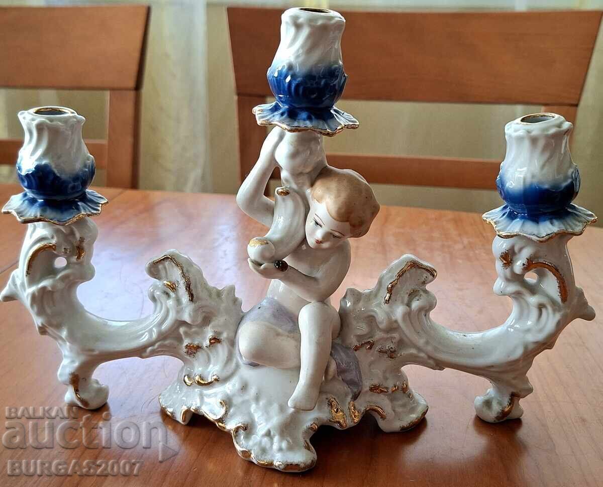 Sfeșnic vechi din porțelan, Made in Romania Sfeșnic vechi din porțelan, Made in Romania