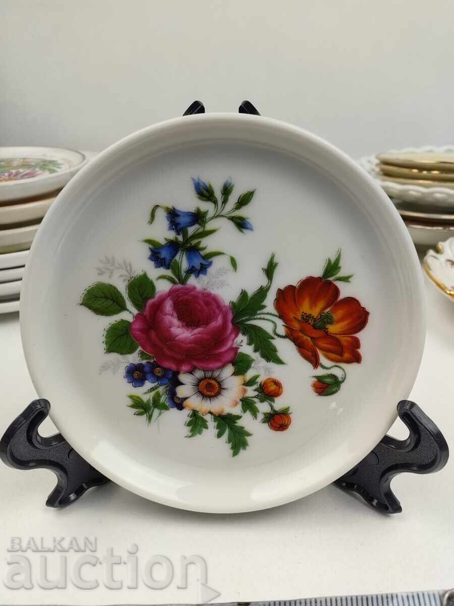 FLORI COLECȚIONAR MARCA MICĂ PORȚELAN FARFURIE FARFURIOARĂ FLORI COLECȚIONAR MARCA MICĂ PORȚELAN FARFURIE FARFURIOARĂ