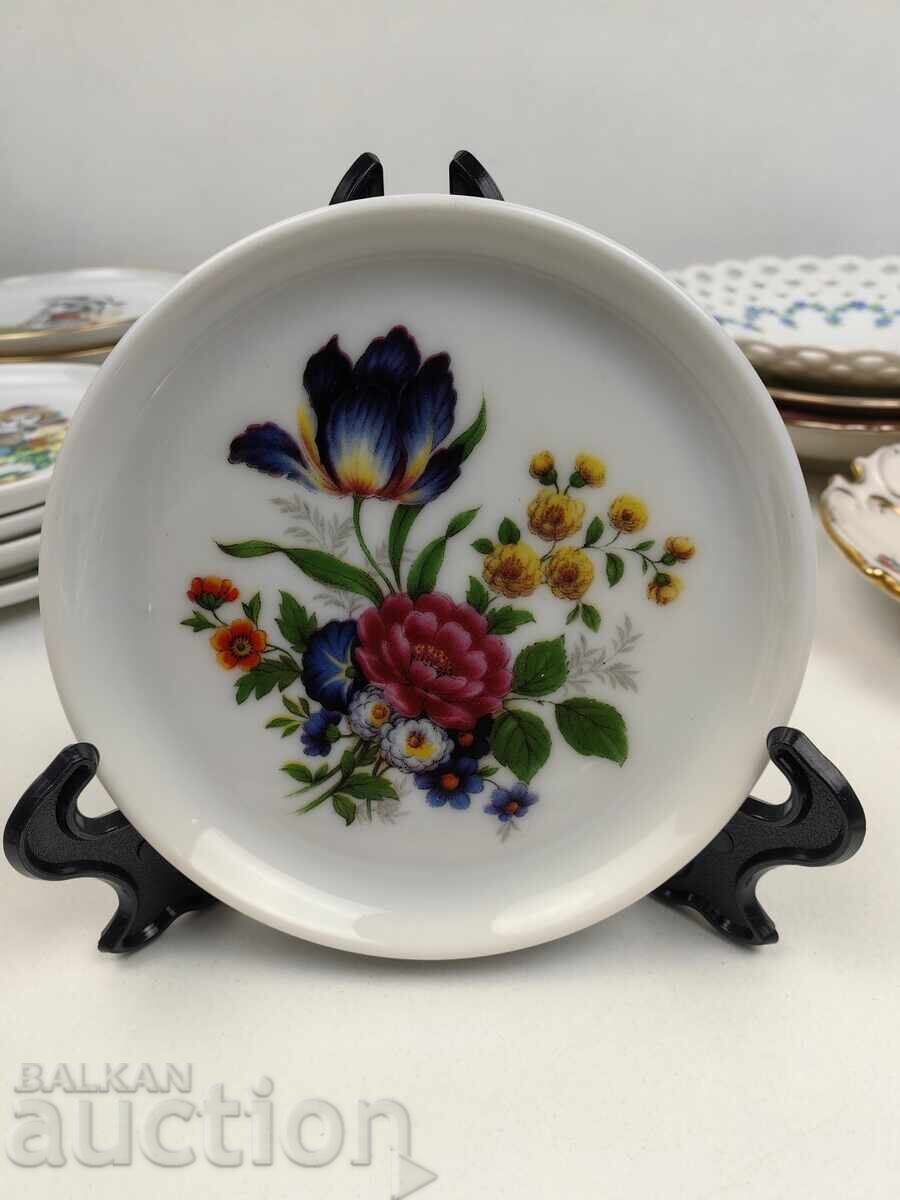 FLORI COLECȚIONAR MARCA MICĂ PORȚELAN FARFURIE FARFURIOARĂ FLORI COLECȚIONAR MARCA MICĂ PORȚELAN FARFURIE FARFURIOARĂ