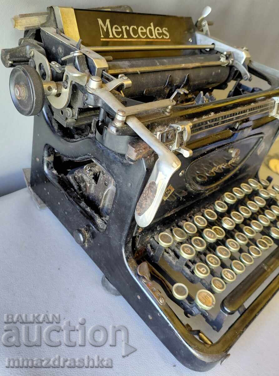Доставка на Пишеща машина Мерцедес на 100 години