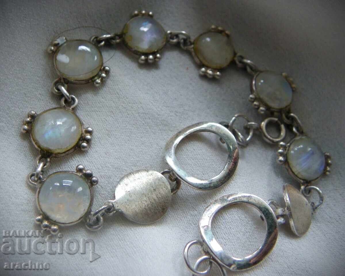 Livrarea Brățară argintie cu labradorite