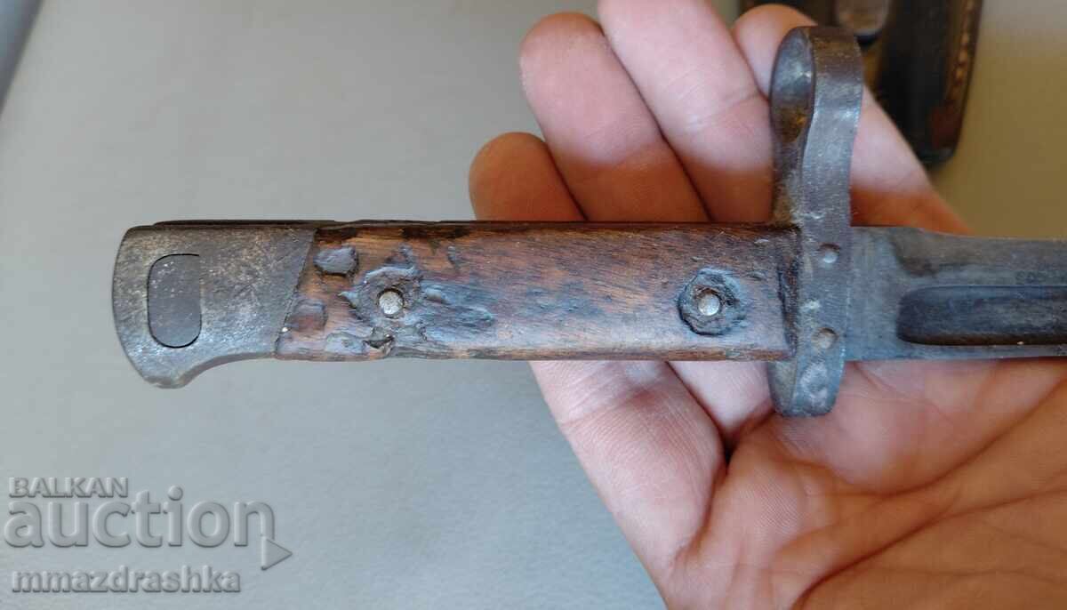 Доставка на Щик Манлихер с кания и лопус