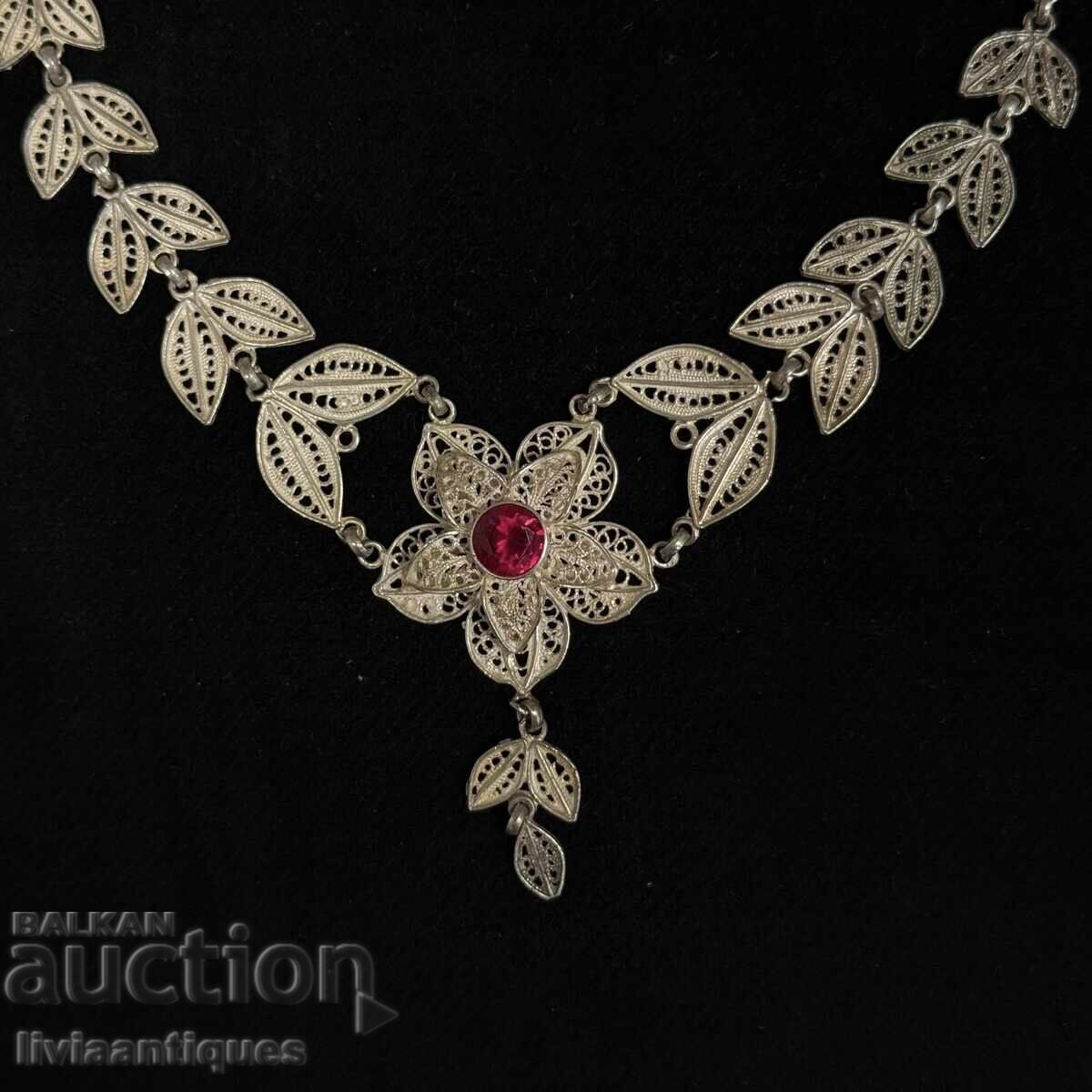Colier de damă din argint 925 cu preț € 153.60 | 300.42 BGN