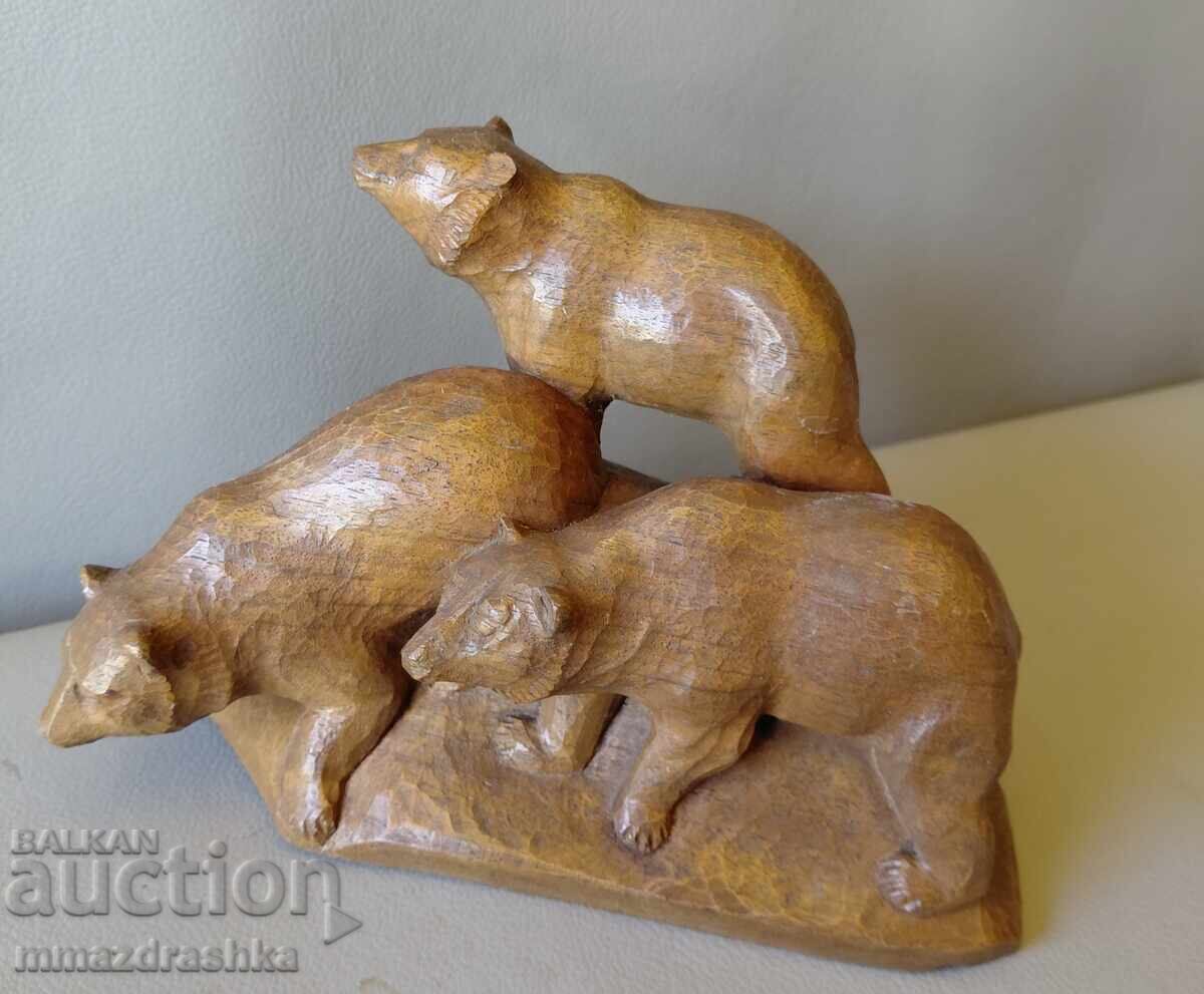 Дървена статуетка мечета