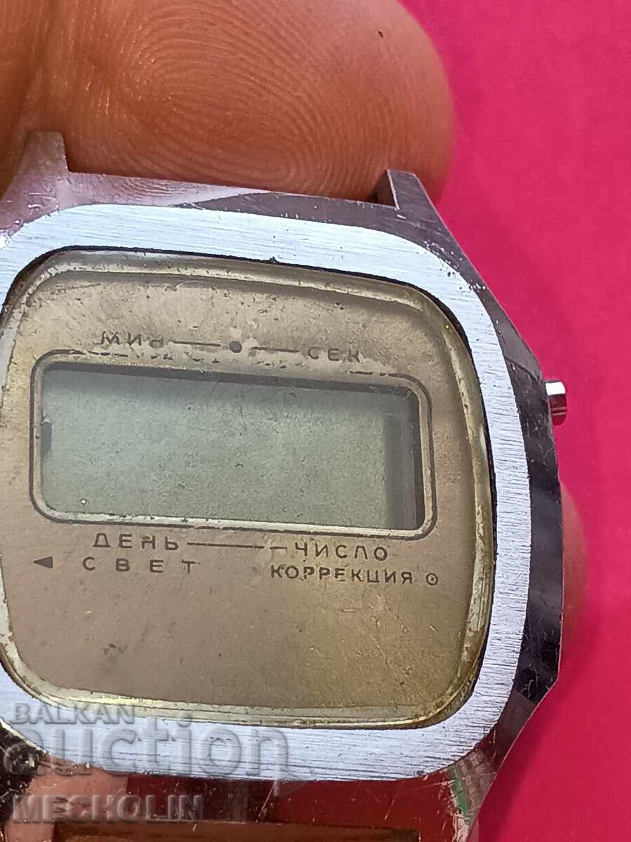 Ρώσικο συλλεκτικό ρολόι Luch kvarts με τιμή € 13.00 | 25.43 BGN