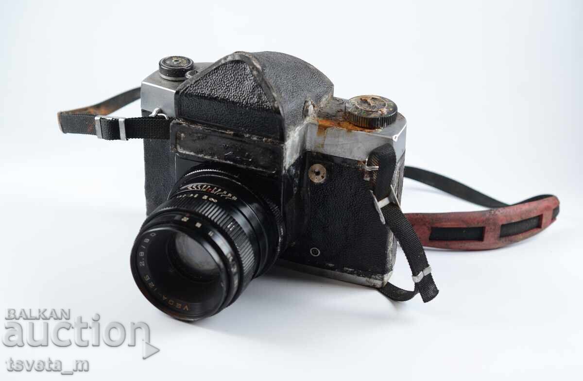 Fotoaparat Kiev - 60 + Vega-12B 2.8/90 - za remont ili chasti