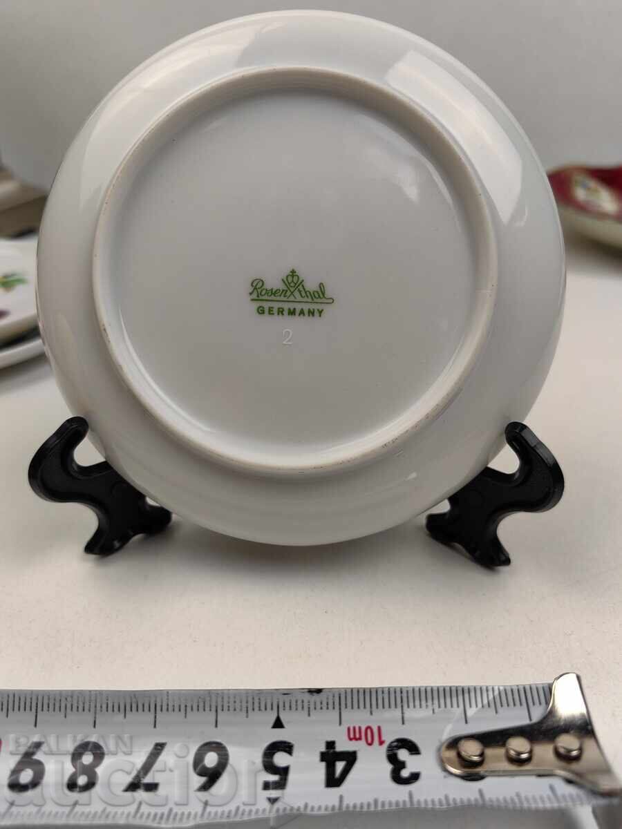 ARTĂ COLECȚIONABILĂ PORȚELAN MIC FARFURIE FARFURIE cu preț € 9.00 | 17.60 BGN