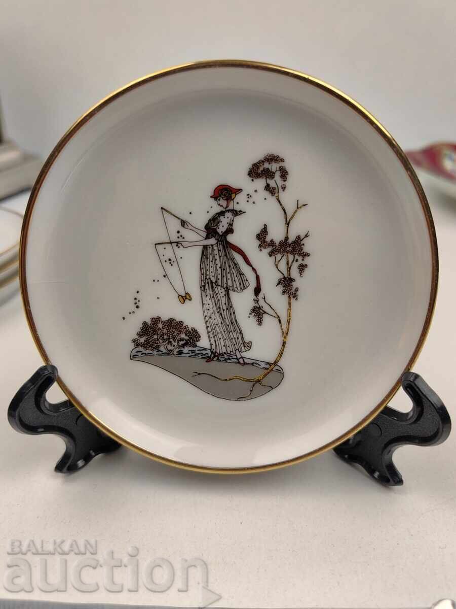 ARTĂ COLECȚIONABILĂ PORȚELAN MIC FARFURIE FARFURIE